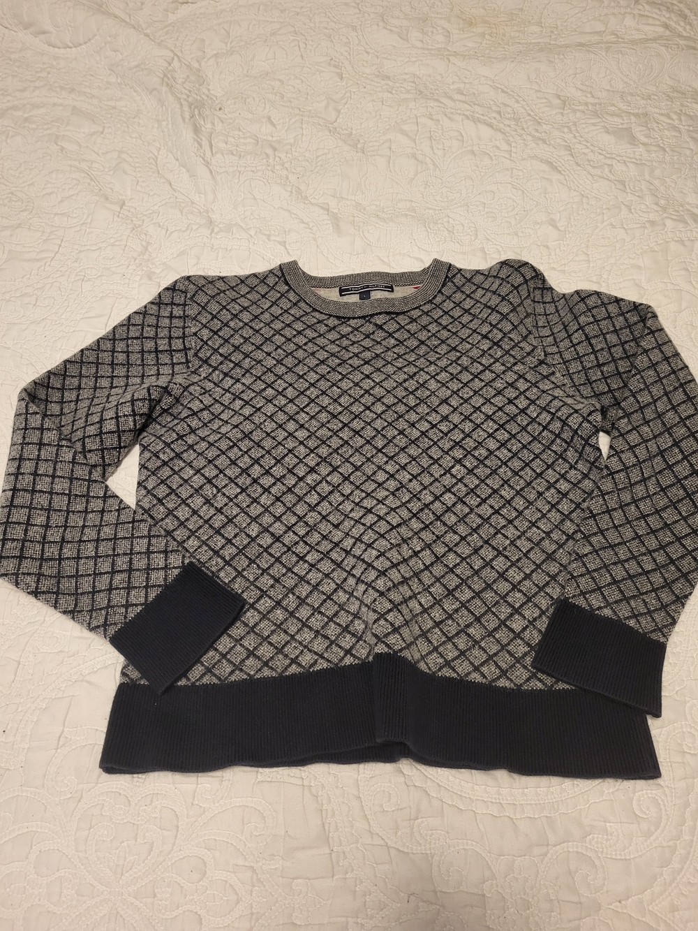 Tommy Hilfiger Youth Blue Gray Geometric Check Sweater Size Large Back To School